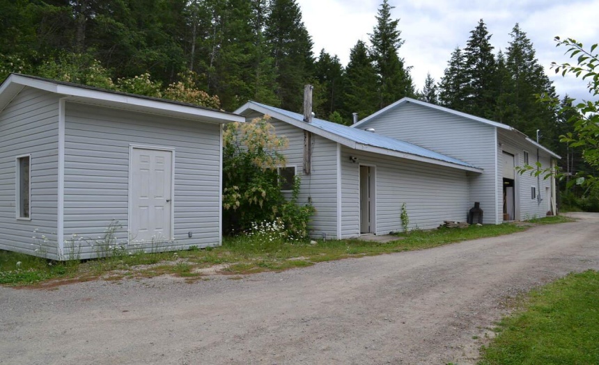 Lot B PHILLIPS RD, Creston, British Columbia V0B1G2, 3 Bedrooms Bedrooms, ,3 BathroomsBathrooms,Single Family,For Sale,PHILLIPS RD,2467607